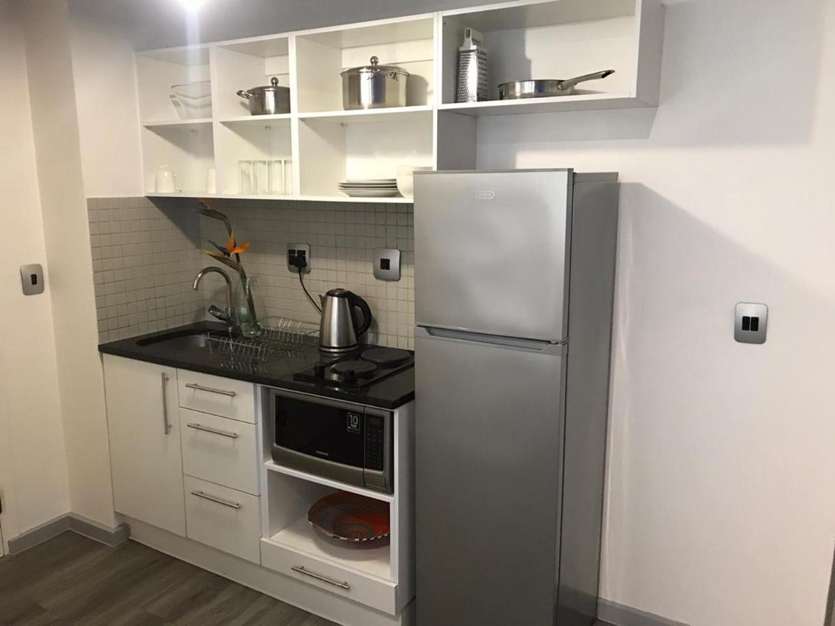106 On Adderley Accommodation เคปทาวน์ ภายนอก รูปภาพ